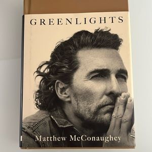 Greenlights Matthew McConaughey